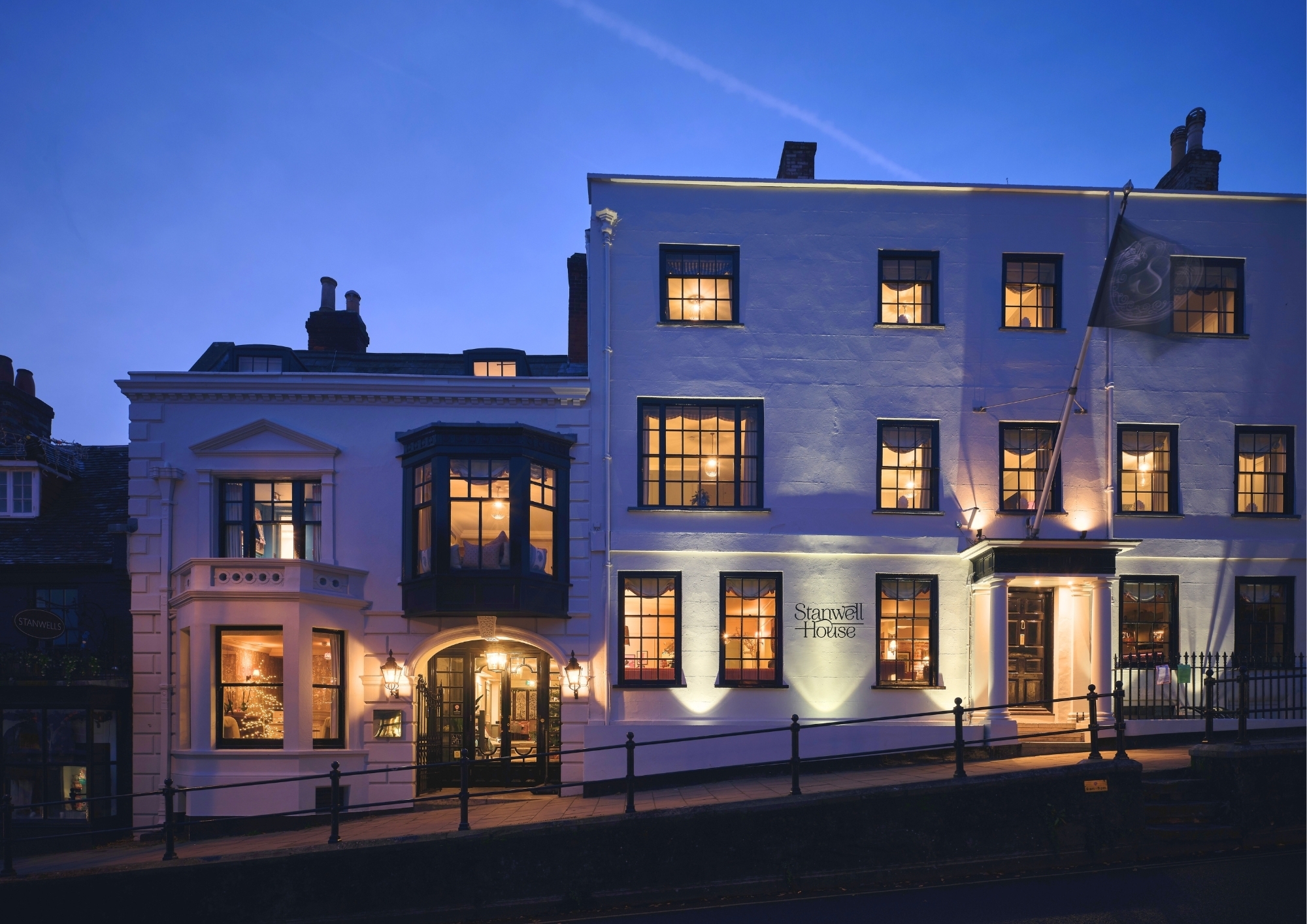 Photo of Stanwell House Hotel