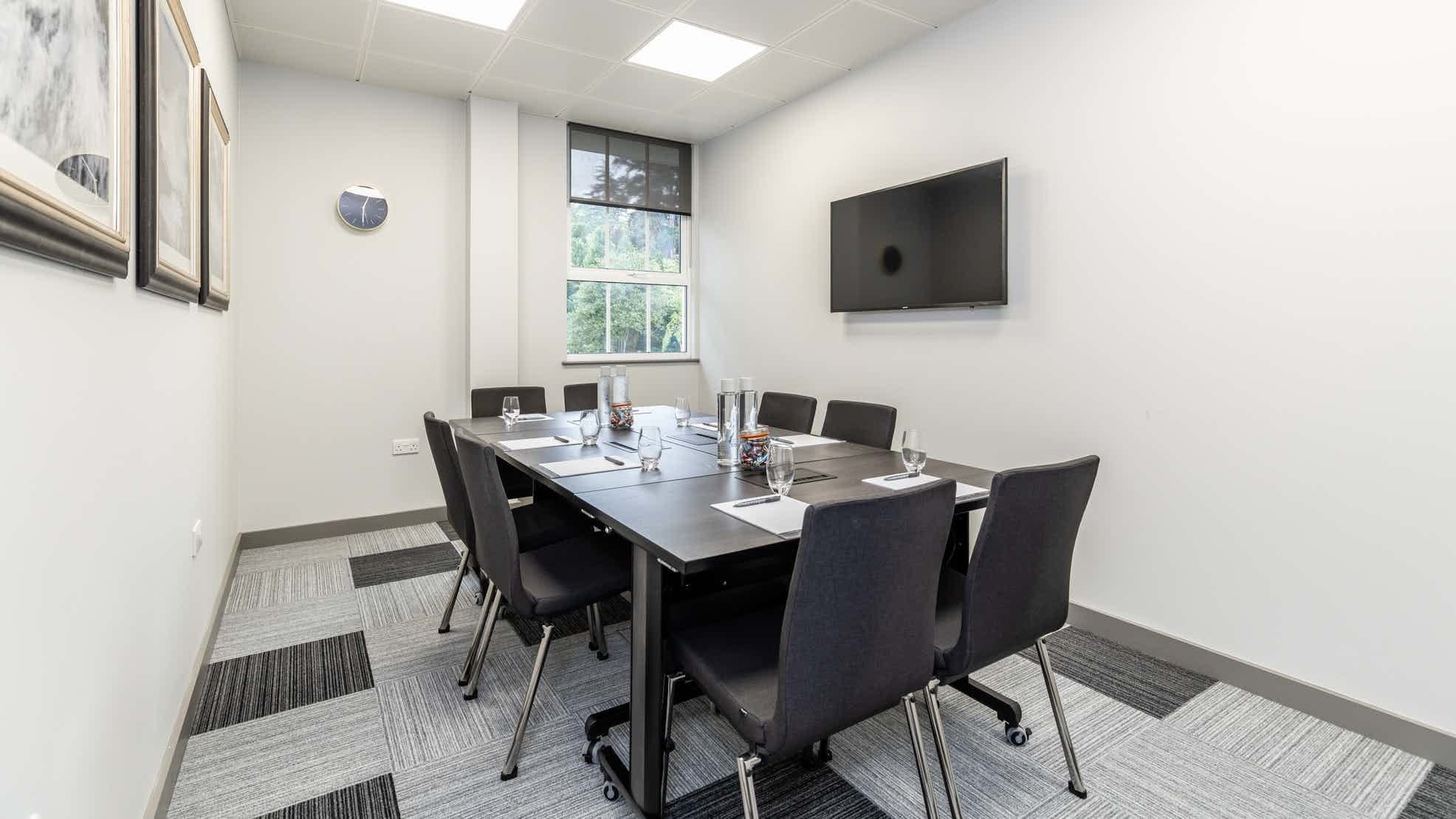 Photo of Gorse Hill, Woking, Elements