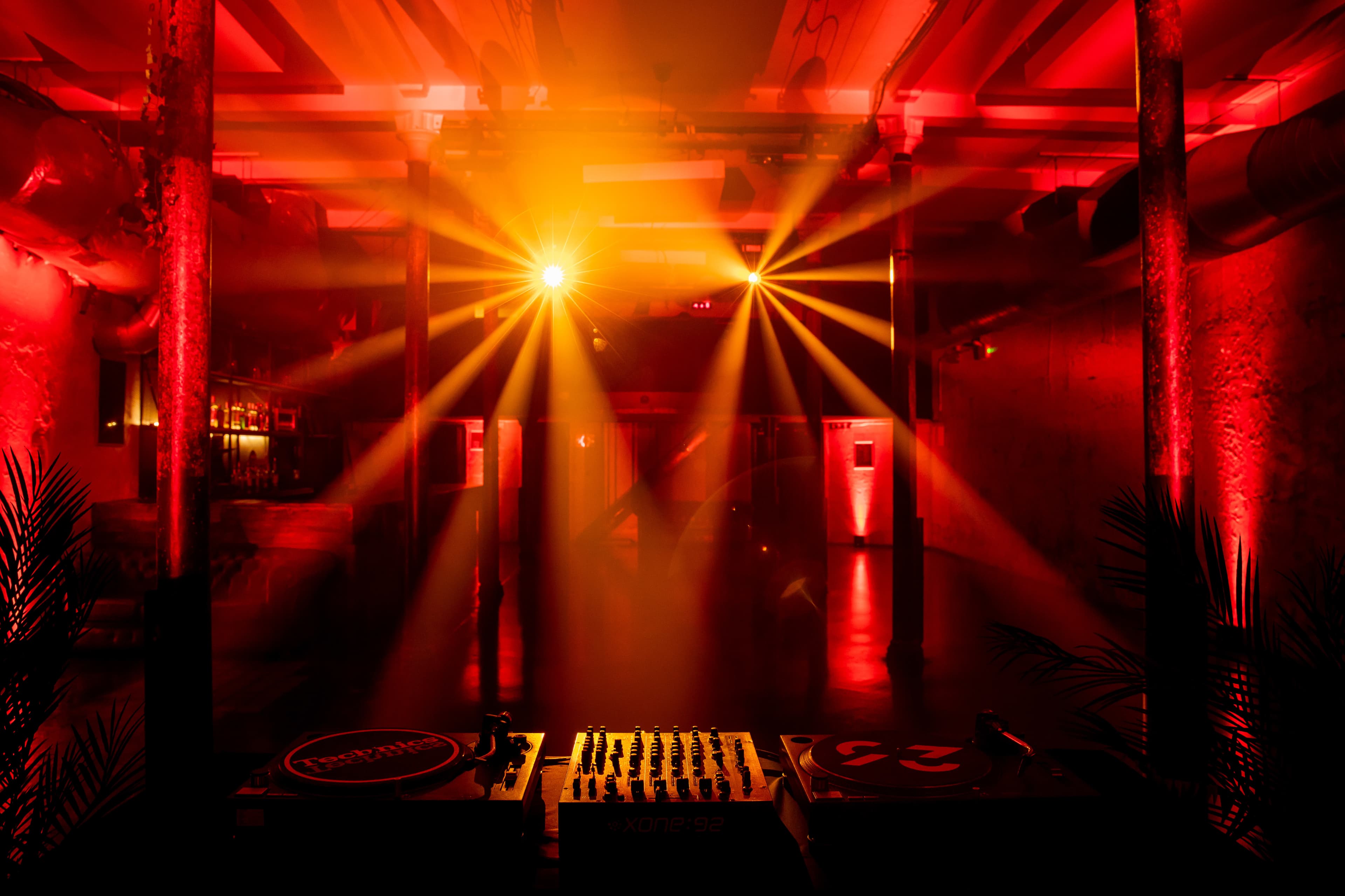 Live Room, 93 Feet East photo #23