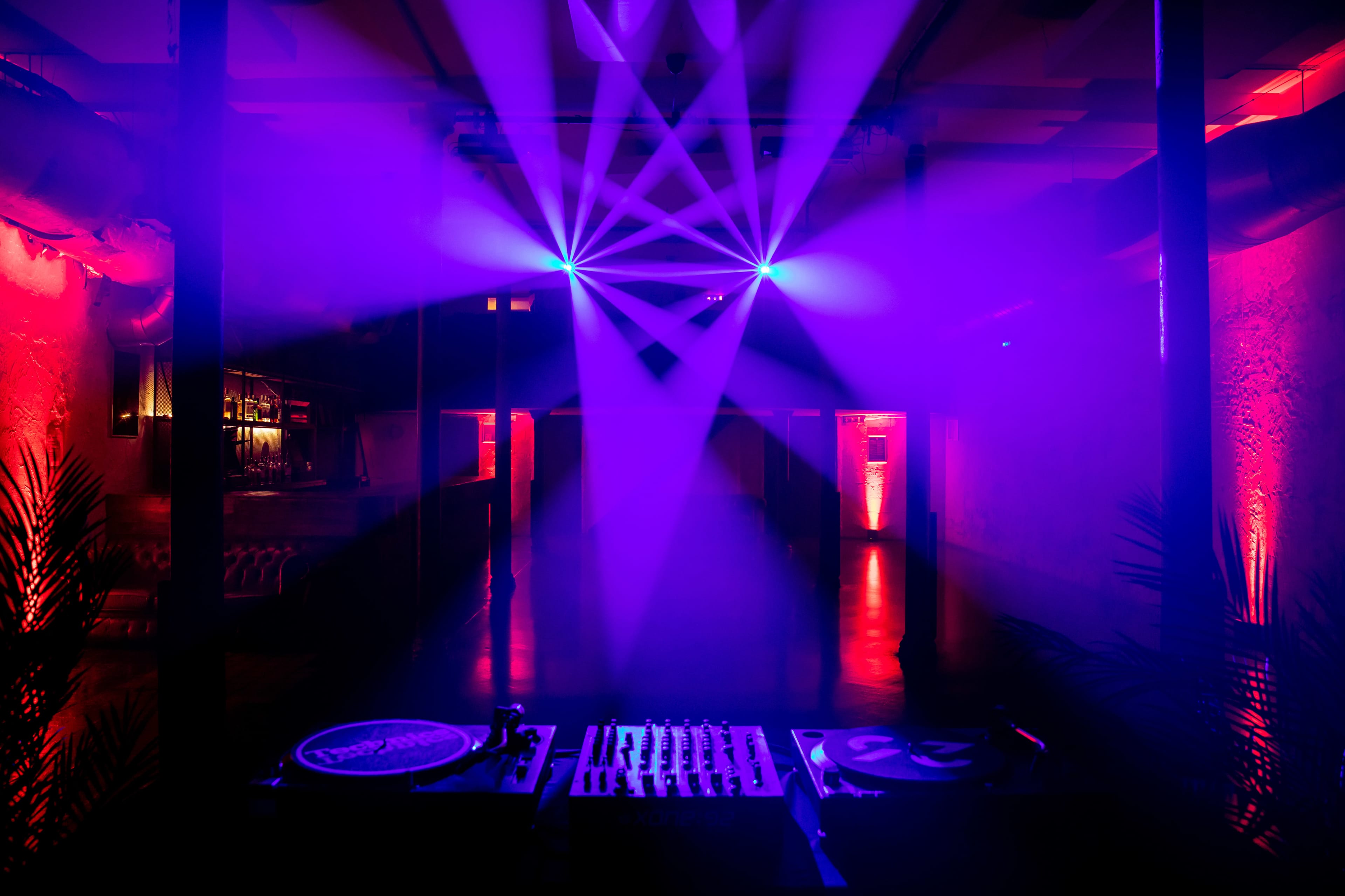 Photo of 93 Feet East, Live Room