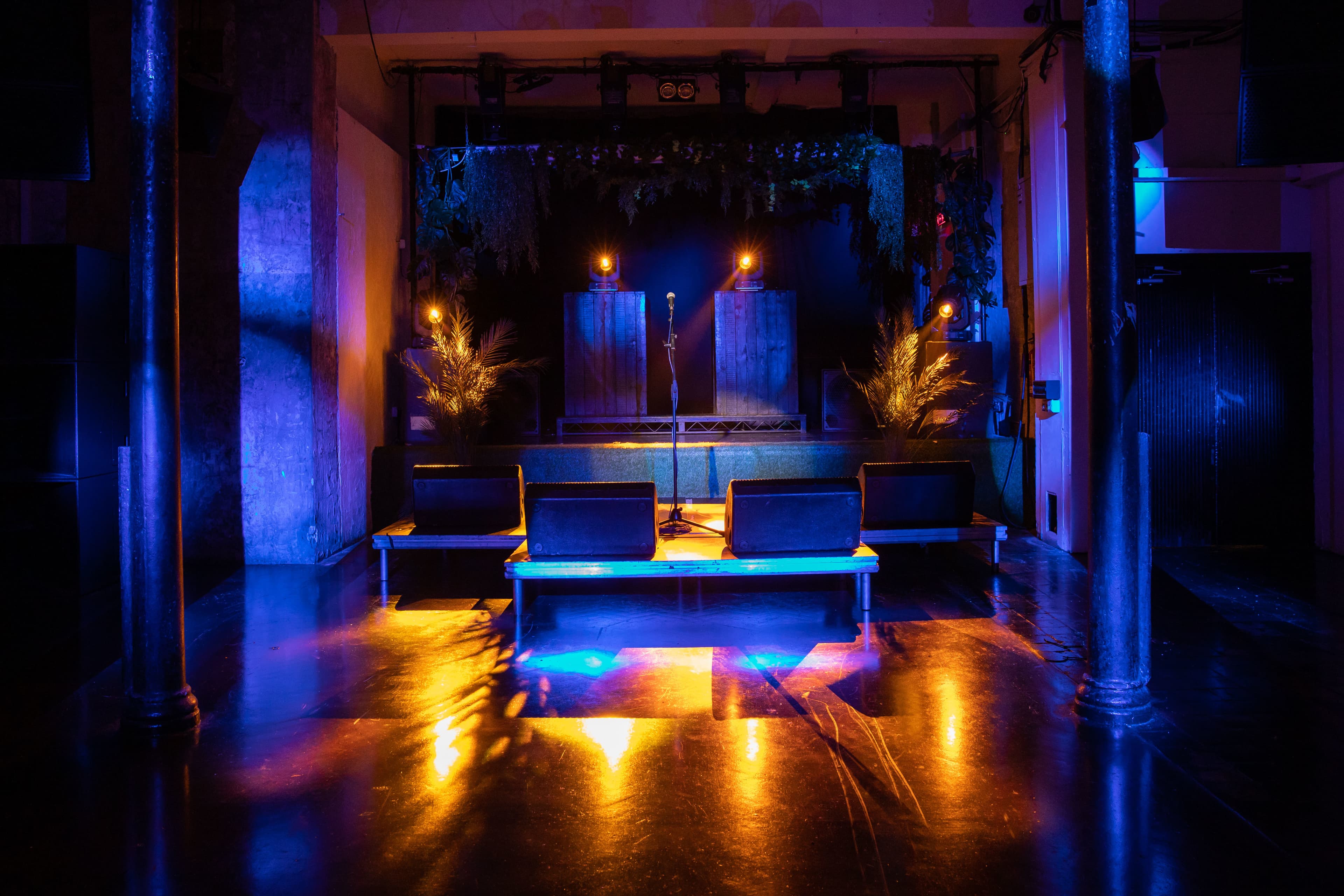Live Room, 93 Feet East photo #14