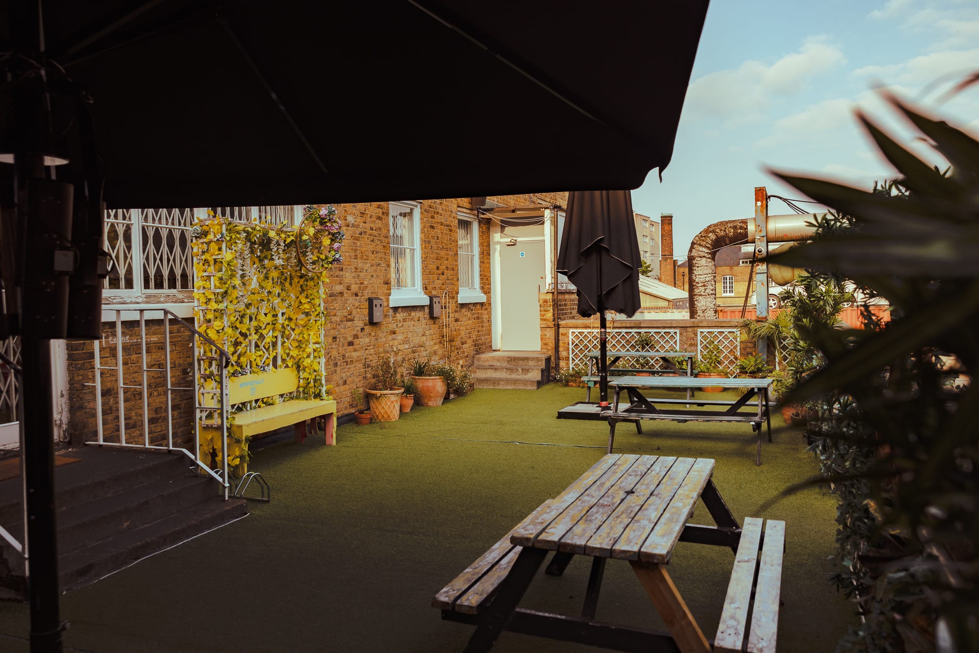 Photo of 93 Feet East, Members Bar