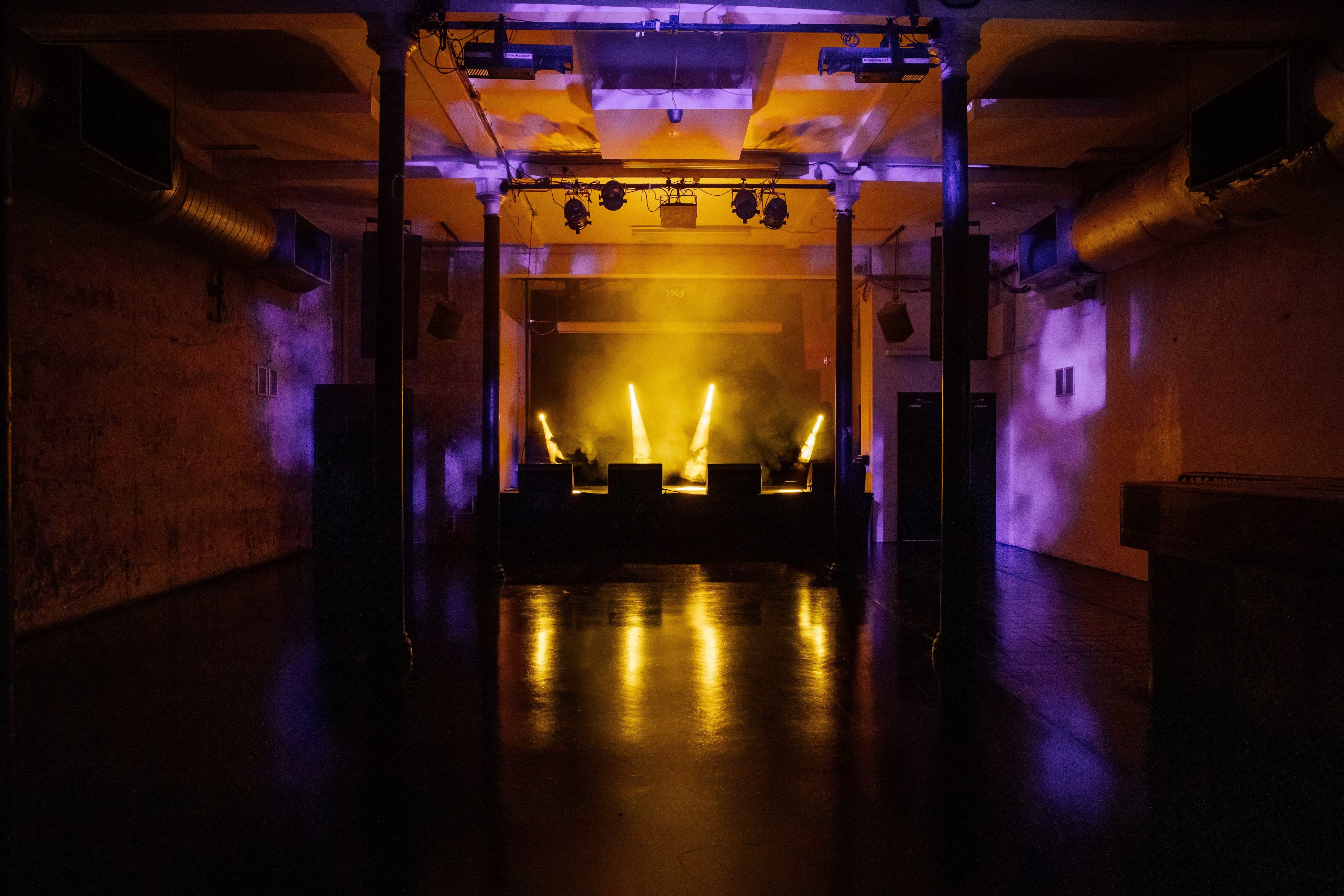 Live Room, 93 Feet East photo #10