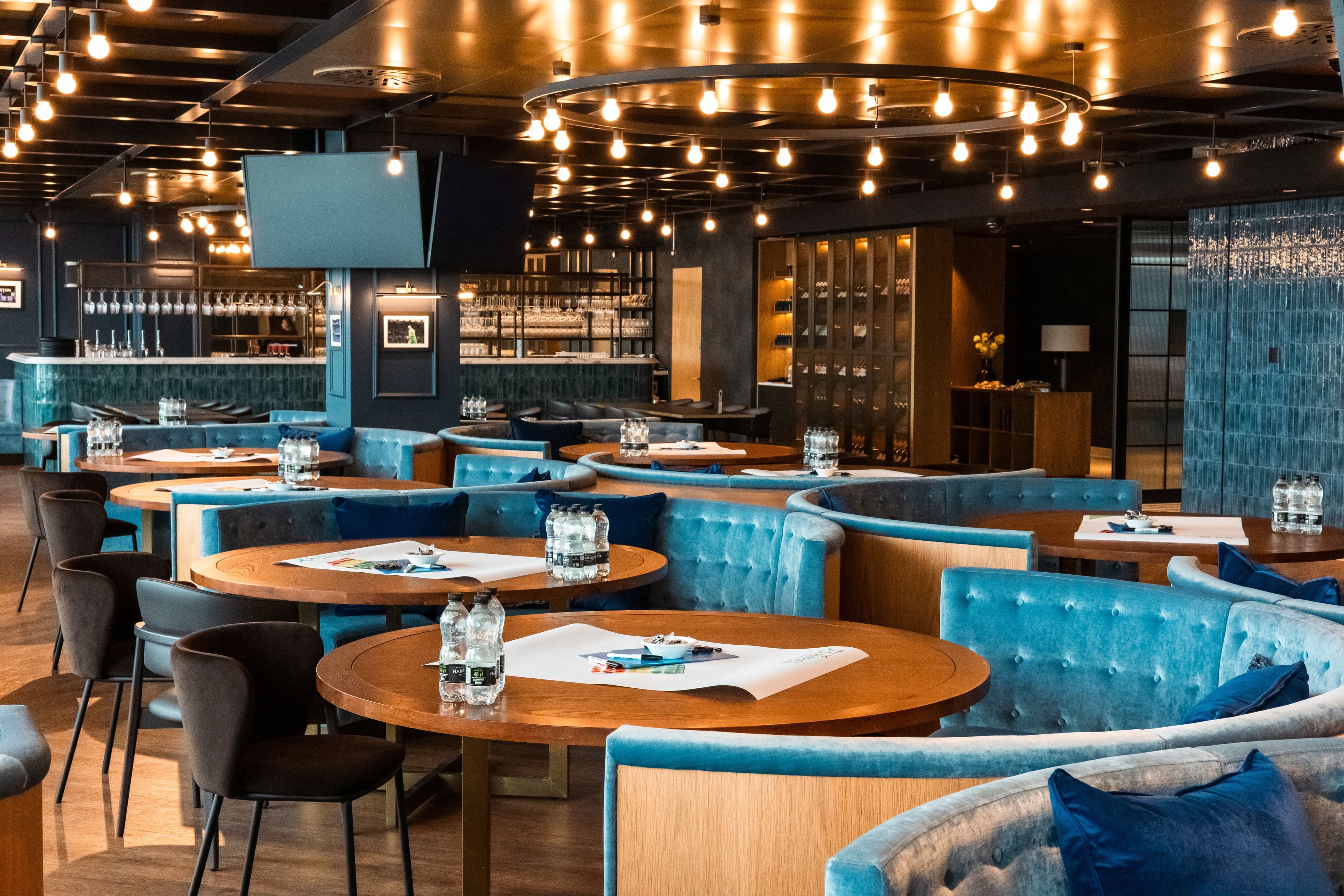 Domingo's Bar & Grill