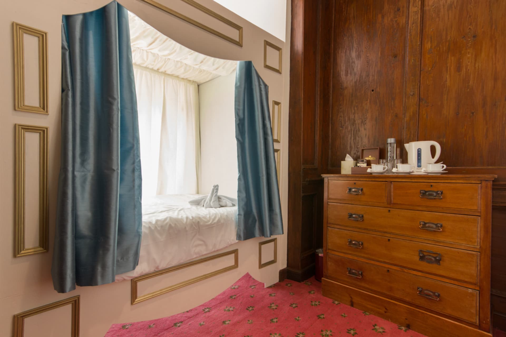 Main House ( Accommodation ), Hockwold Hall photo #7