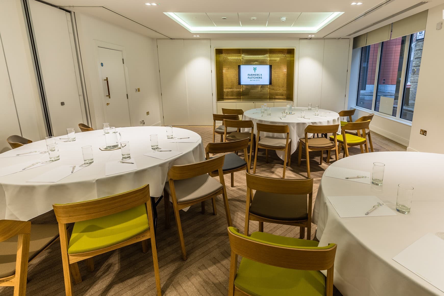 Court Room And Reception Area, Farmers & Fletchers In The City photo #9