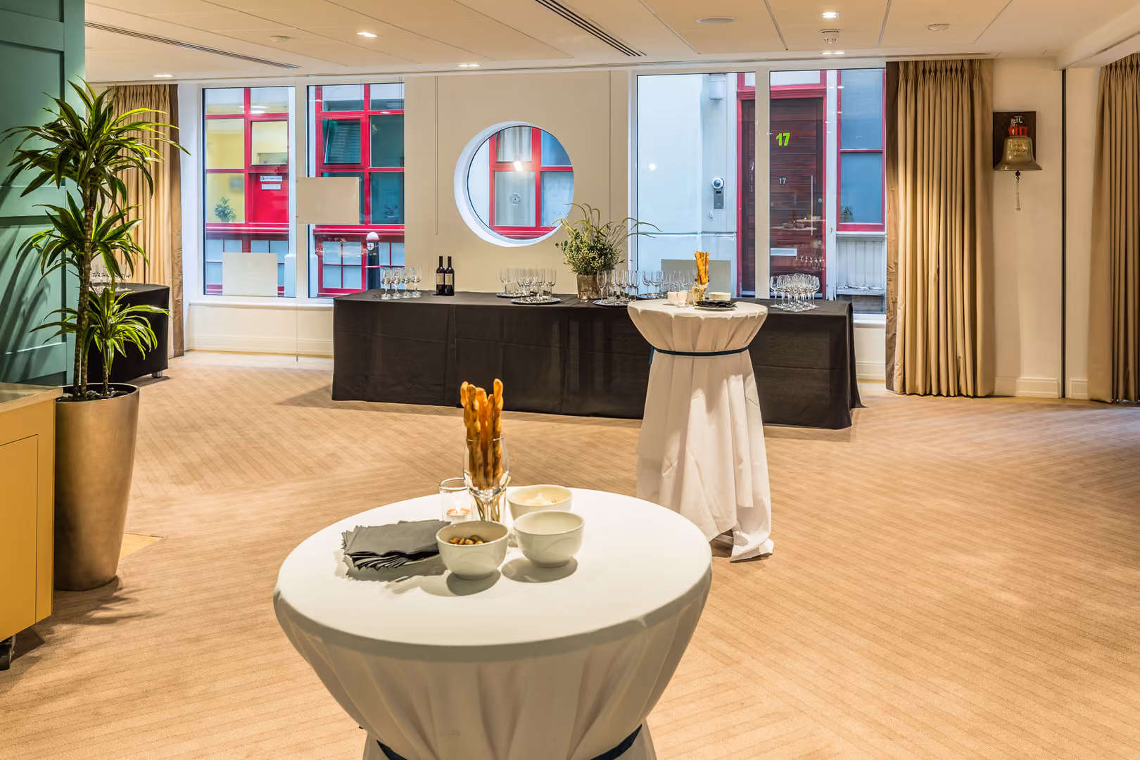 Court Room And Reception Area, Farmers & Fletchers In The City photo #13