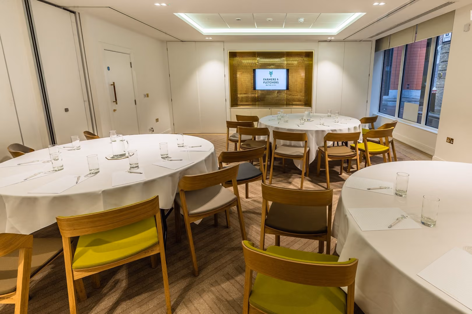 Court Room And Reception Area, Farmers & Fletchers In The City photo #9
