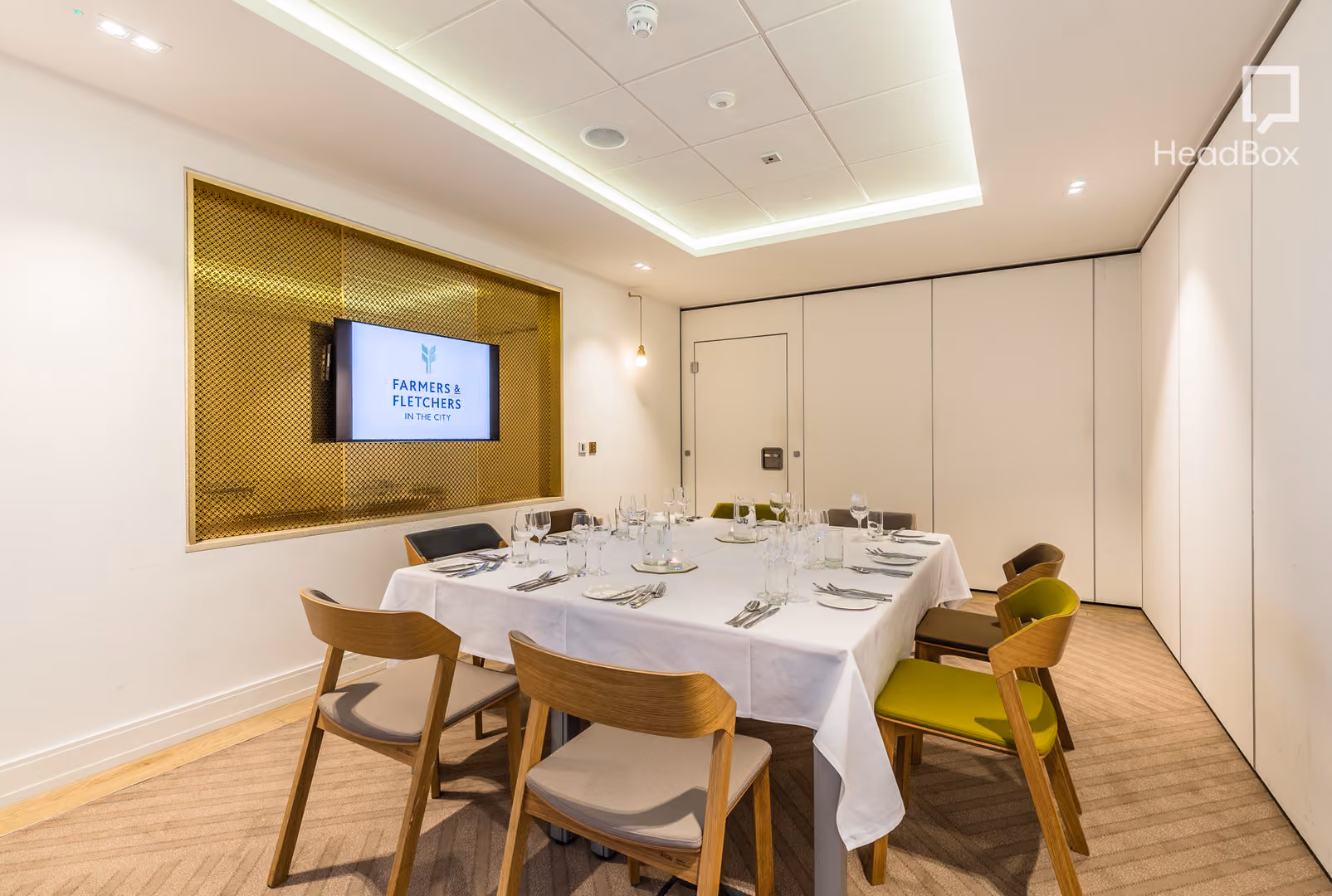 Court Room And Reception Area, Farmers & Fletchers In The City photo #4