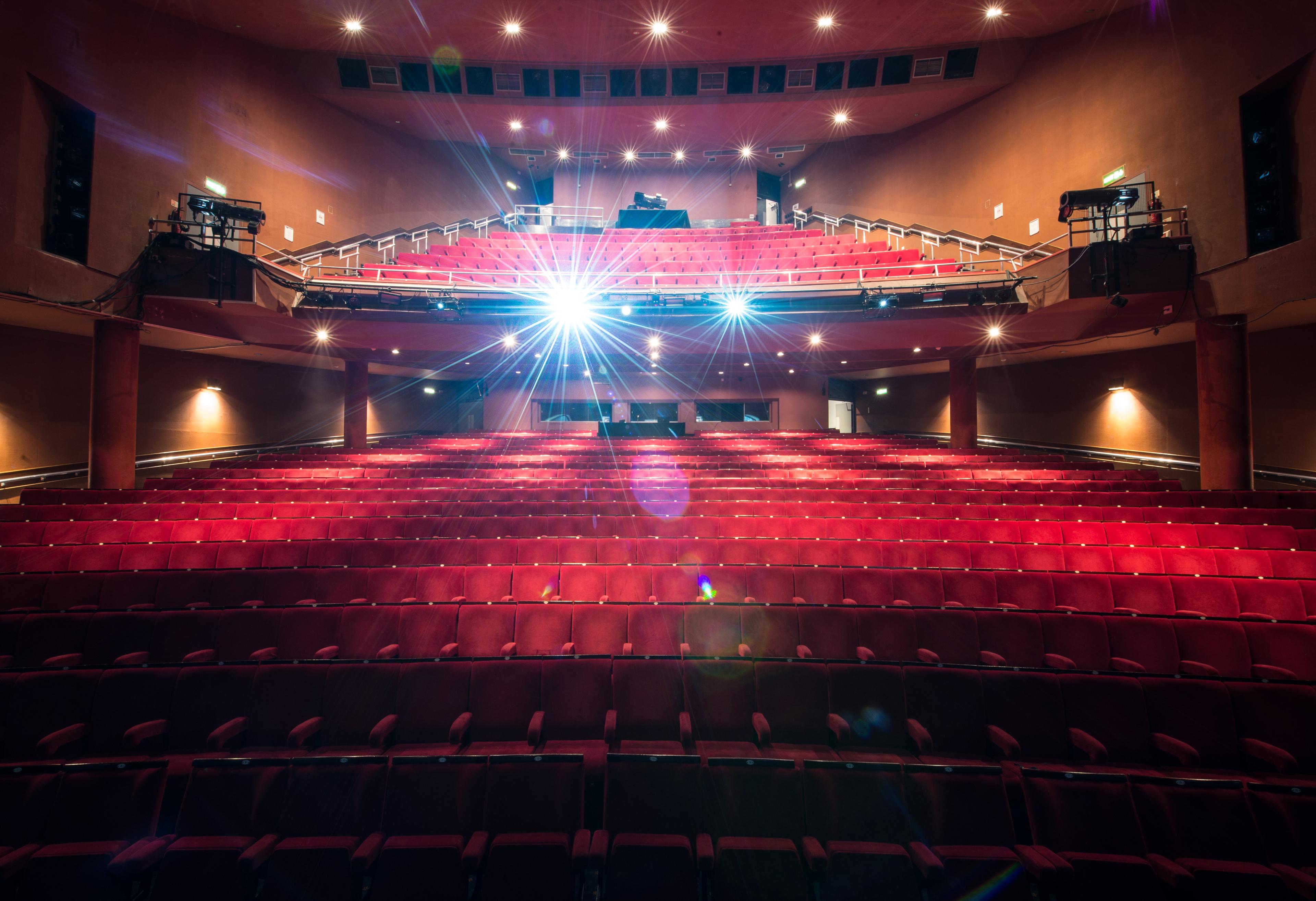 Main Auditorium, Churchill Theatre Bromley photo #1