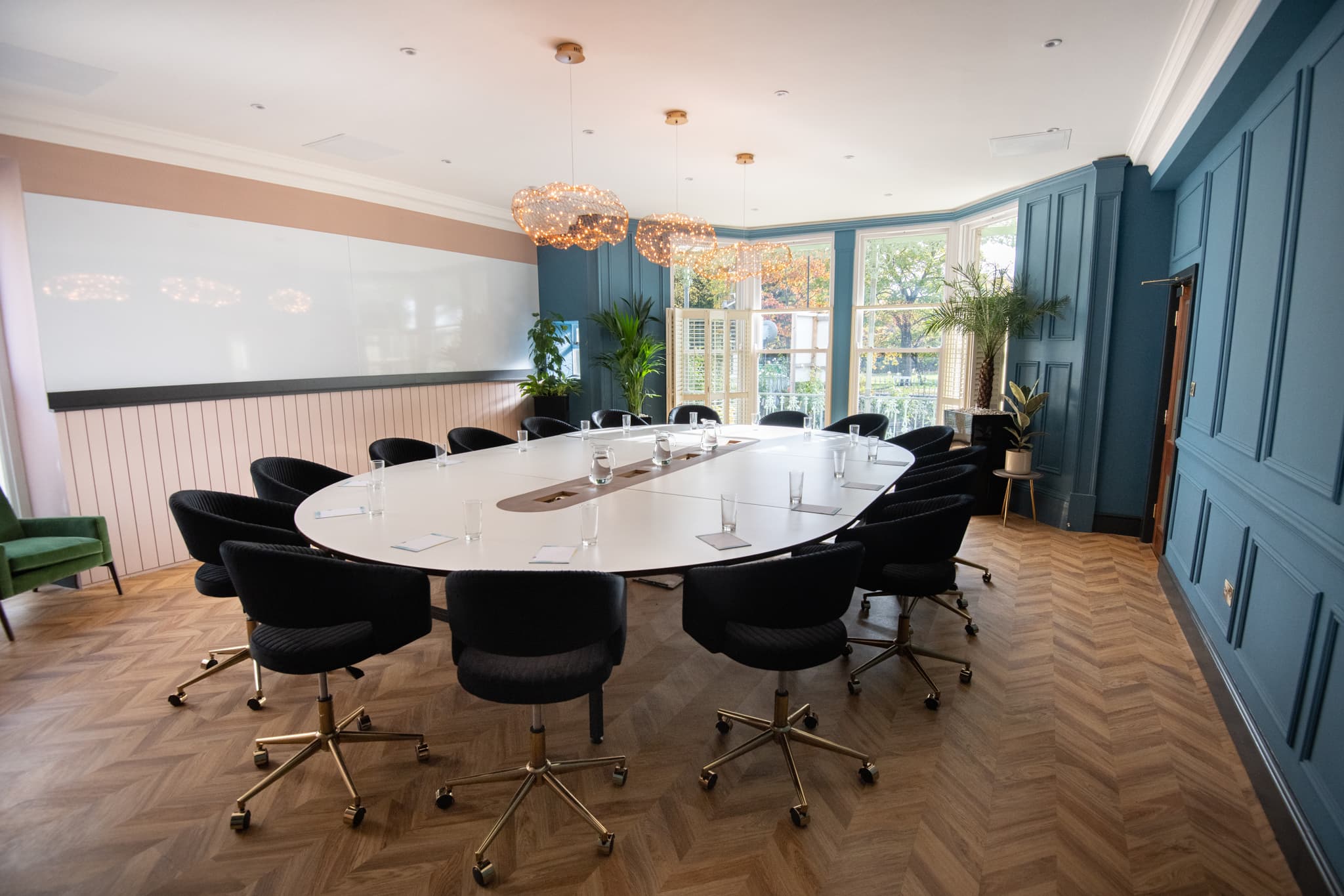 Duchy Suite, Wizu Workspace - Royal House photo #1