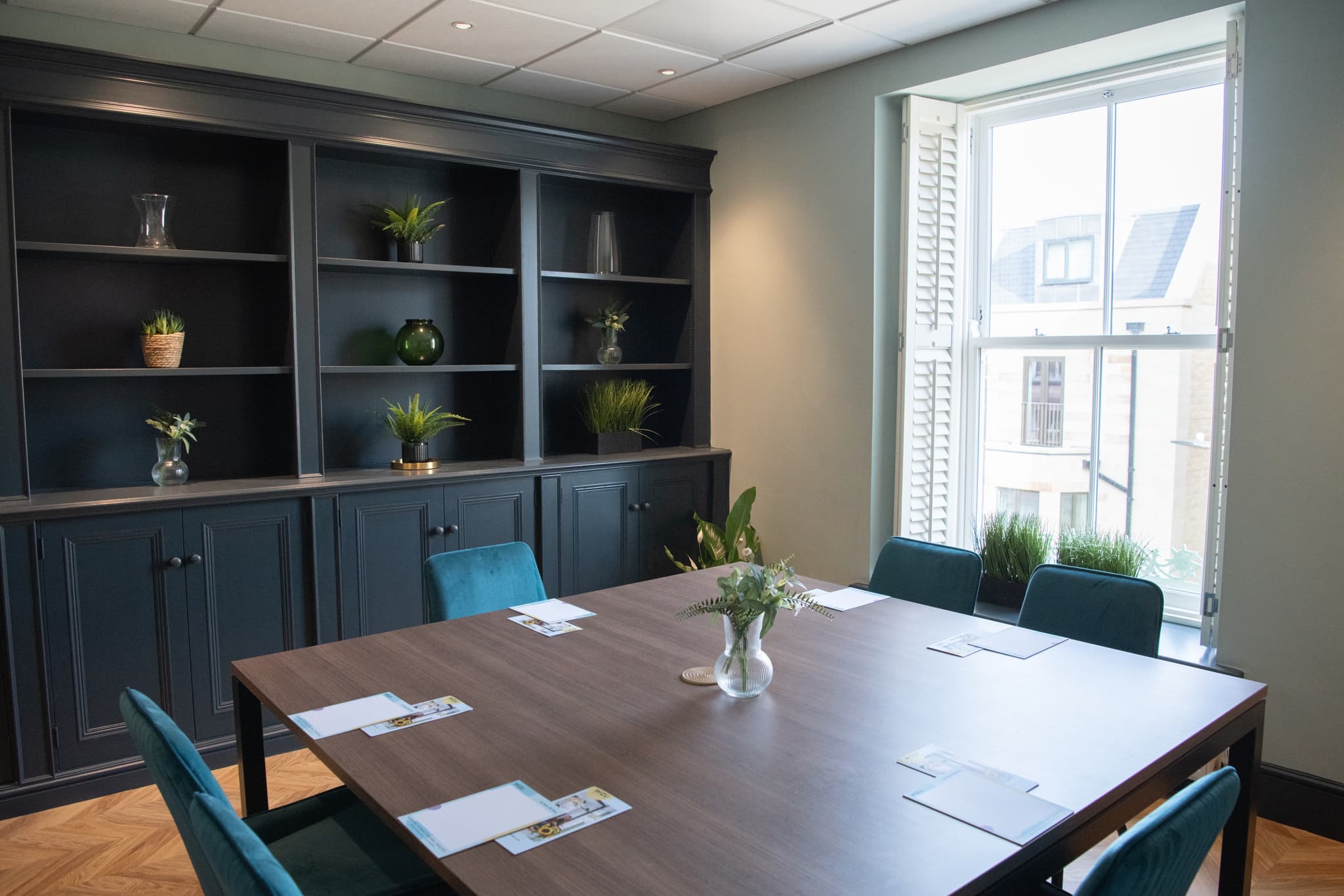 Oval Suite, Wizu Workspace - Royal House photo #2