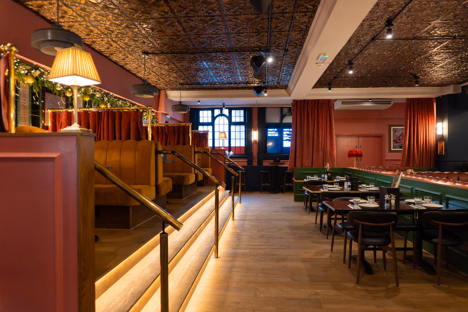 Semi‑Private Hire, The Thieves photo #2