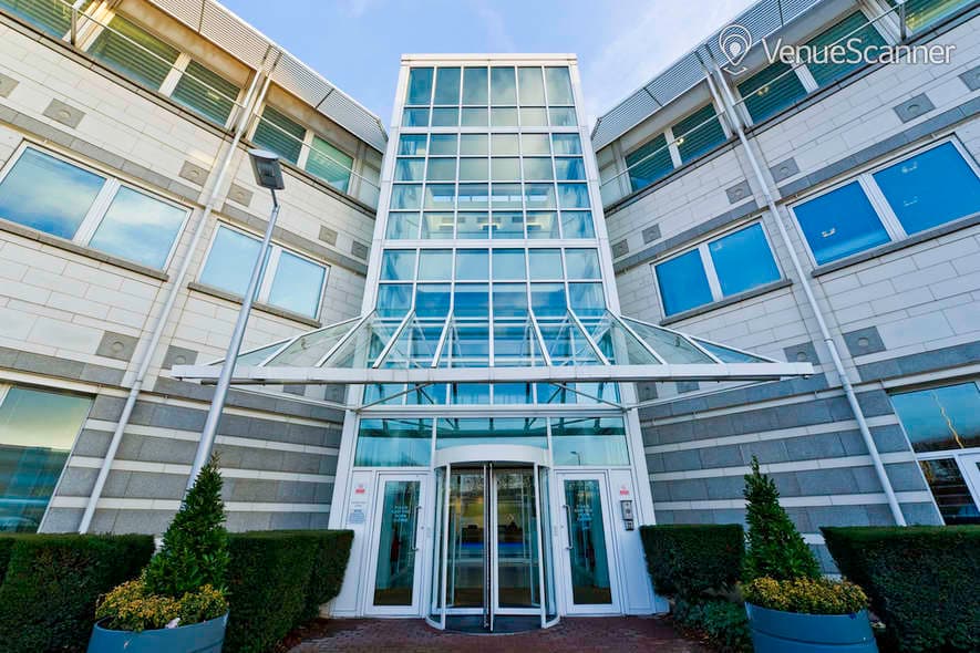 Regus Heathrow Stockley Park, Basina photo #3