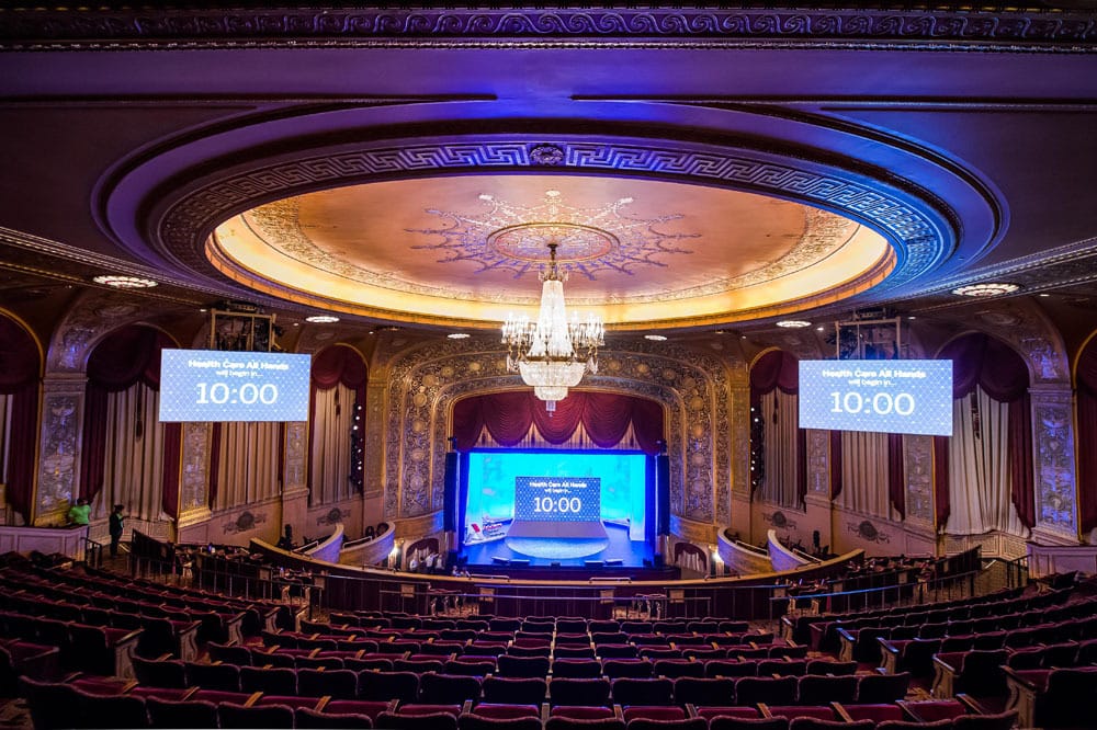 Photo of Warner Theatre, Wardrobe