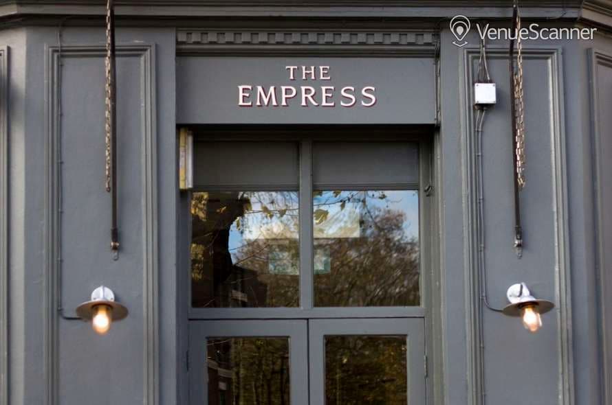 Exclusive Hire, The Empress E9 photo #4