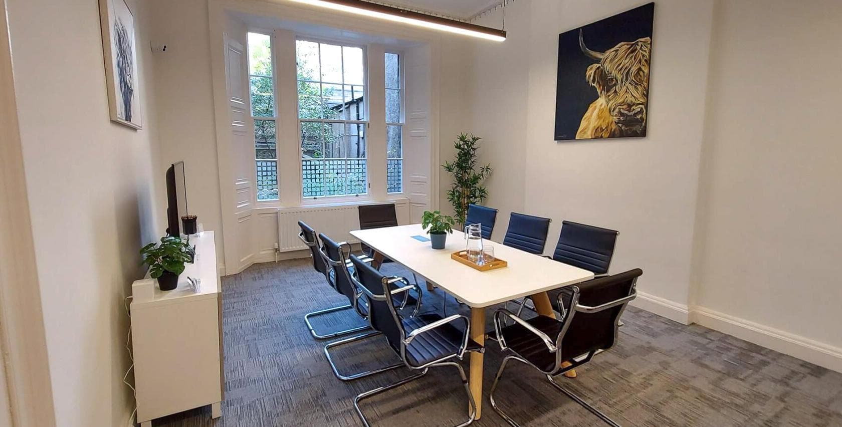 8 Space Meeting Room