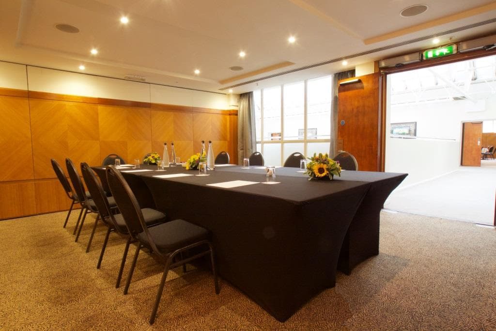 Millennium Hotel Knightsbridge, Chelsea Room photo #2