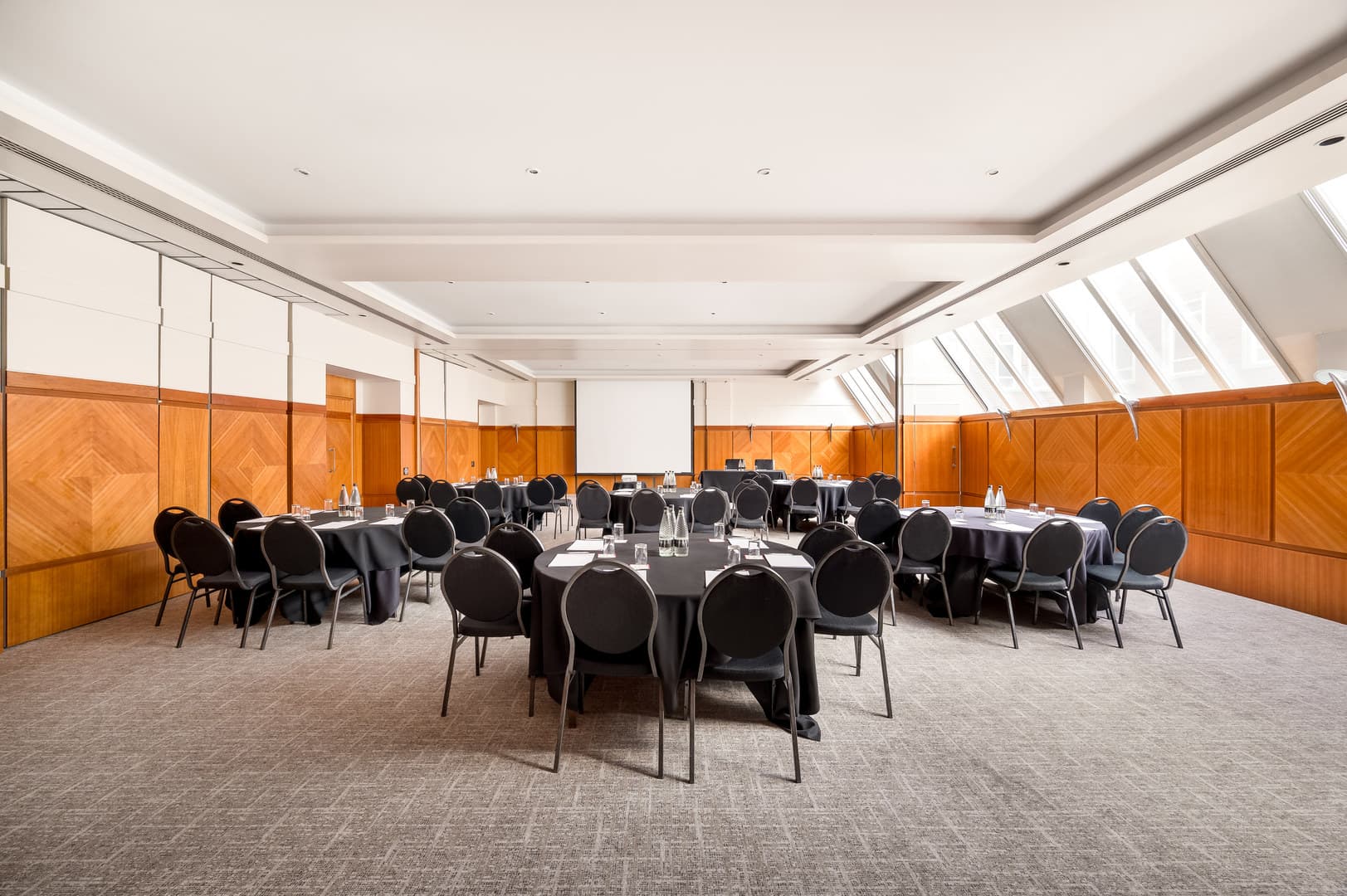 Beauchamp Room, Millennium Hotel Knightsbridge photo #1
