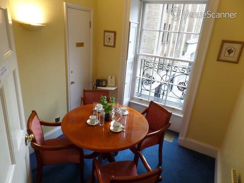 One To One Room, Adam House photo #1