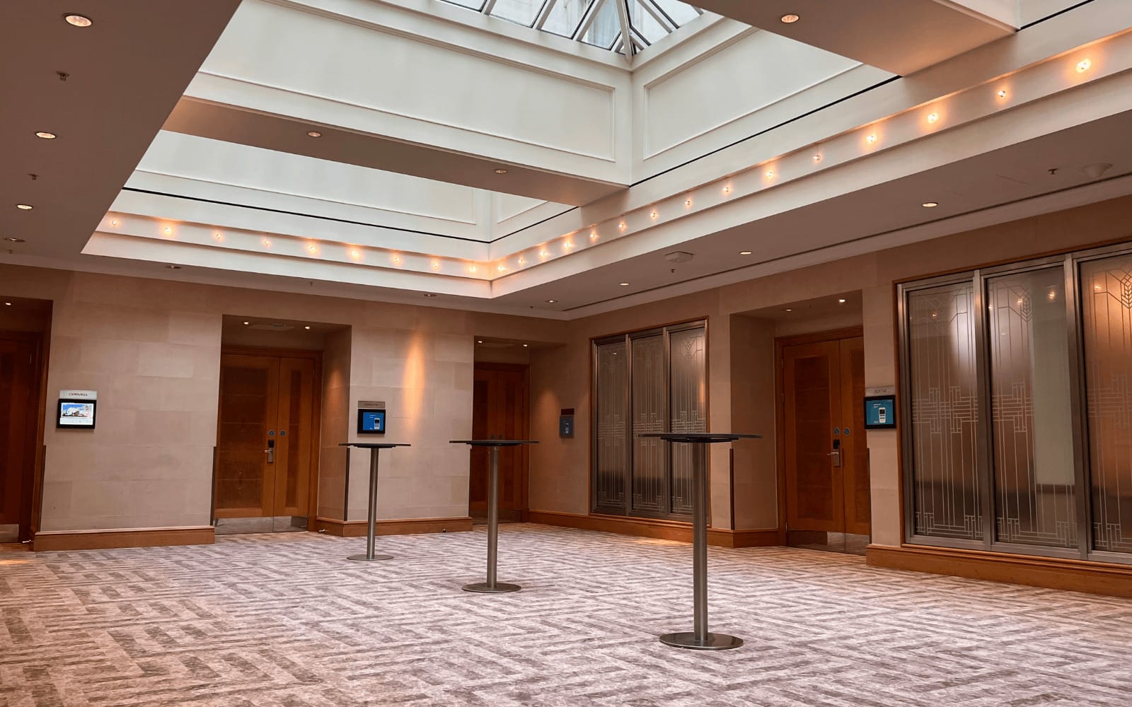 Photo of Hilton London Paddington, Comet