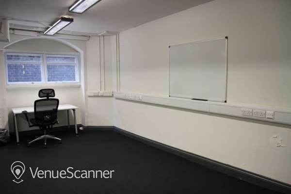 Freelance Room, 01zero One photo #1