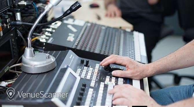 Tv Studio, 01zero One photo #3