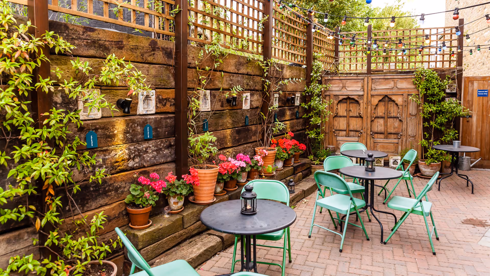 The Courtyard, Tara Theatre photo #2