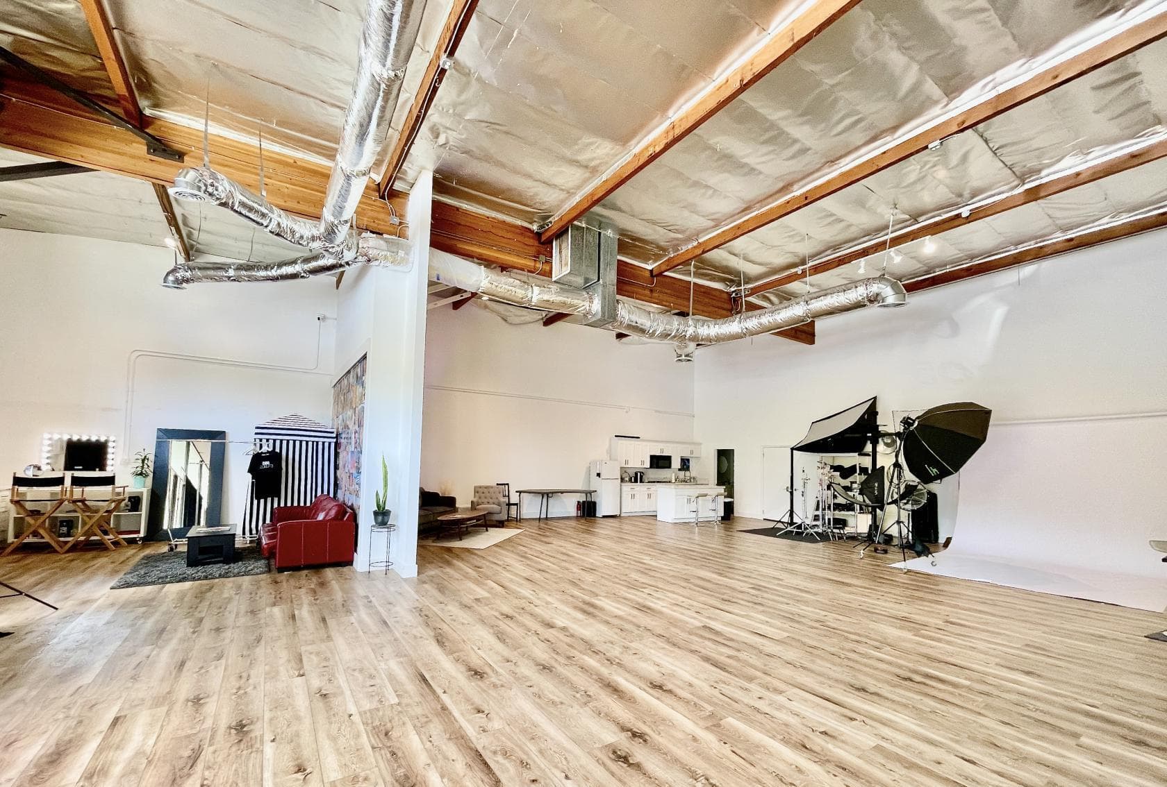 805 Studios, 805 Studios photo #1