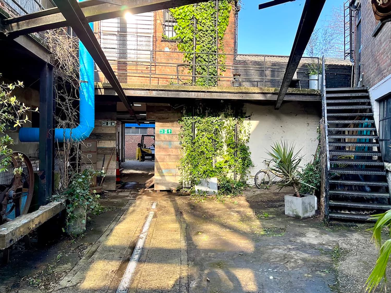 Vintage Warehouse With Great Natural Light, Belt Craft Studio photo #36