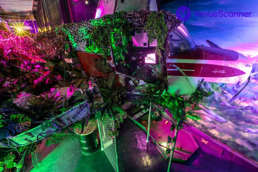 Exclusive Bar Pablo Course, Junkyard Golf Manchester photo #1