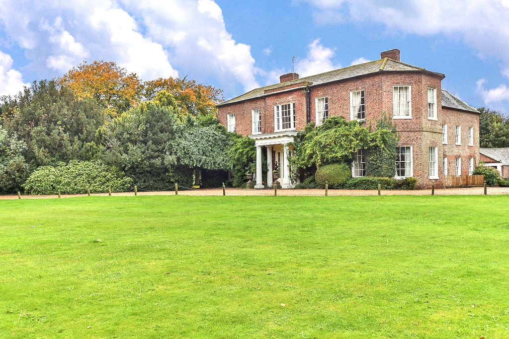 Photo of Walcot Hall Estate, Exclusive Hire