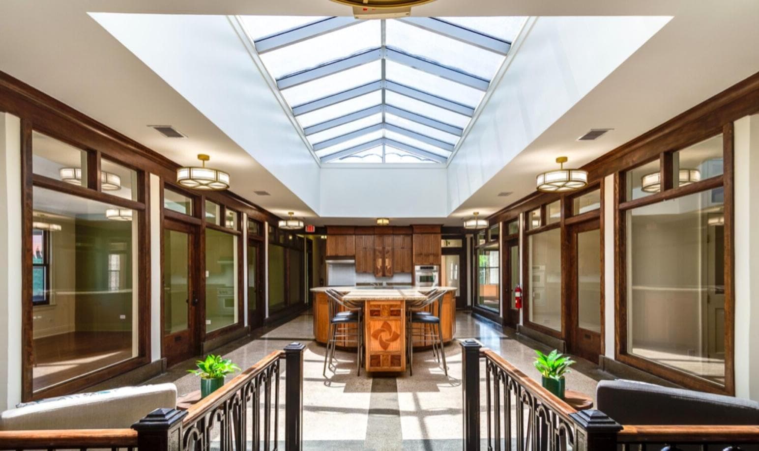 Atrium Room, The Boulevard Arcade by CrossFunction photo #1