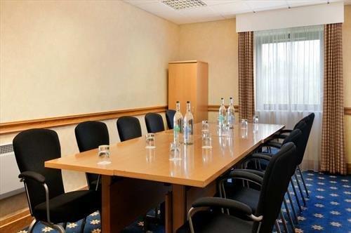 Meeting Room 6, Delta By Marriott Milton Keynes photo #1