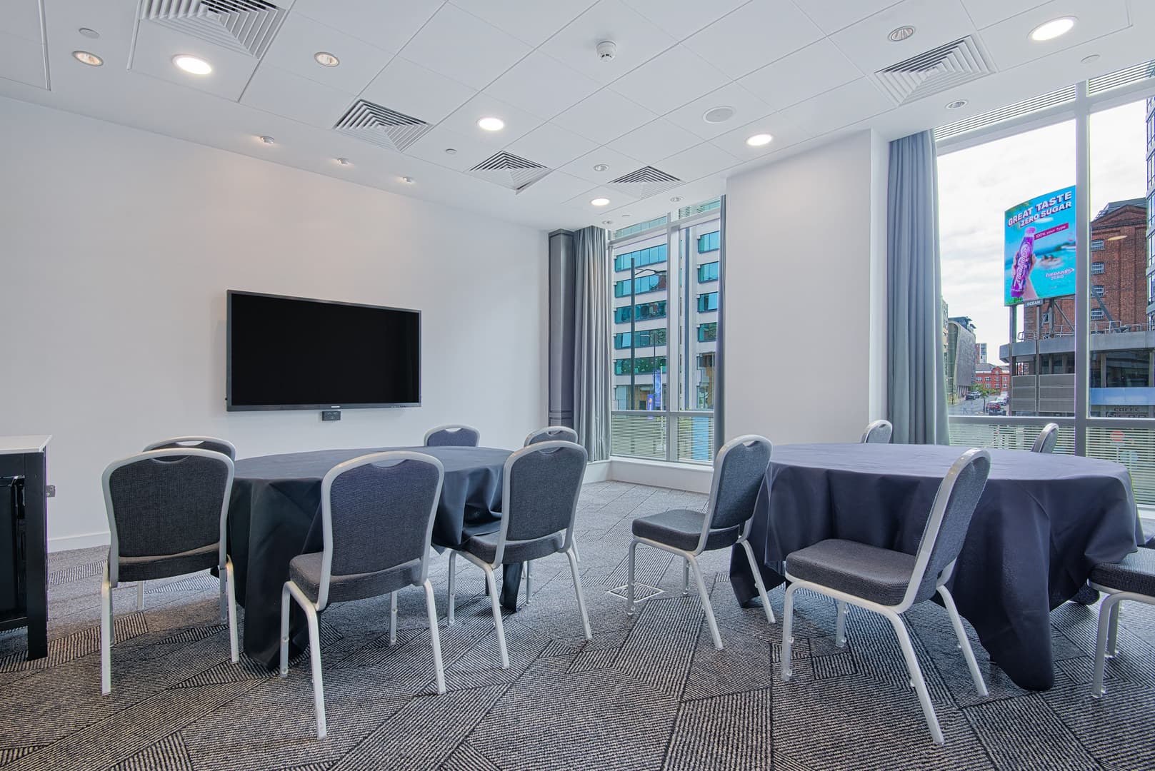 Glamis, DoubleTree By Hilton Manchester photo #1