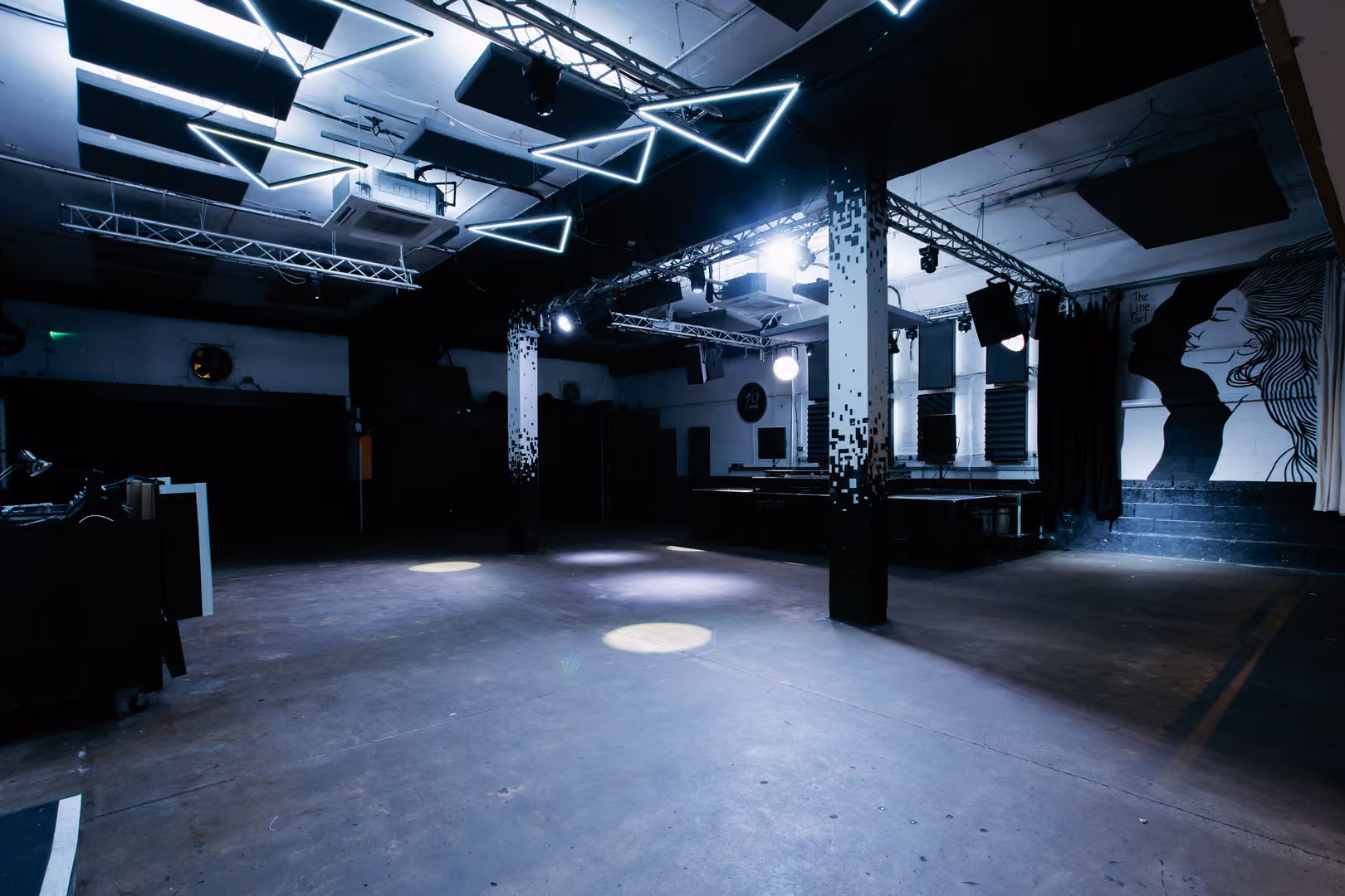 No90 Live + Canal Side Terrace, Studio 9294 & Number 90 photo #1