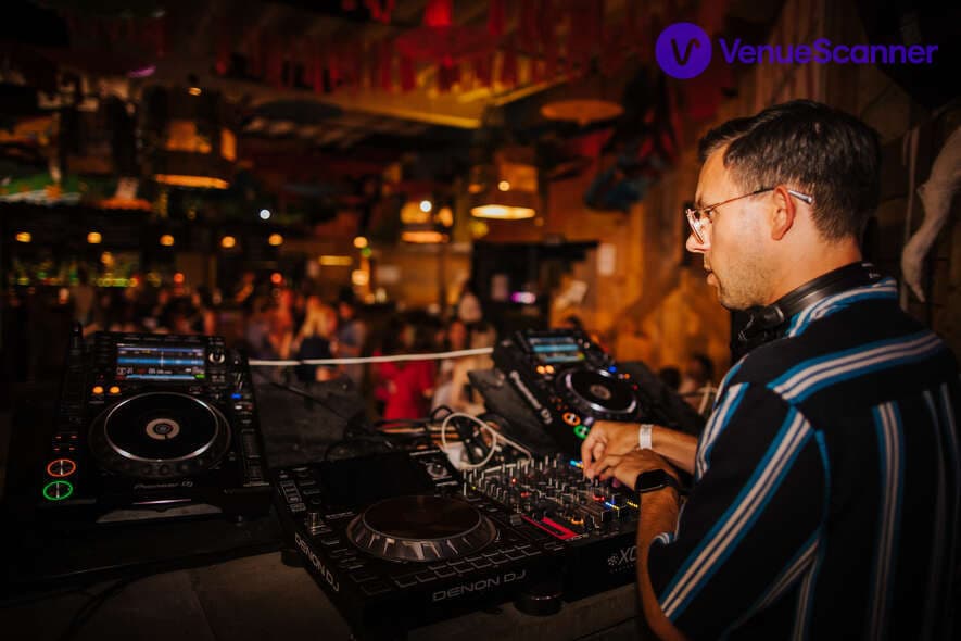 Studio 9294 & Number 90, Number 90 Bar + Canal Side Terrace photo #3