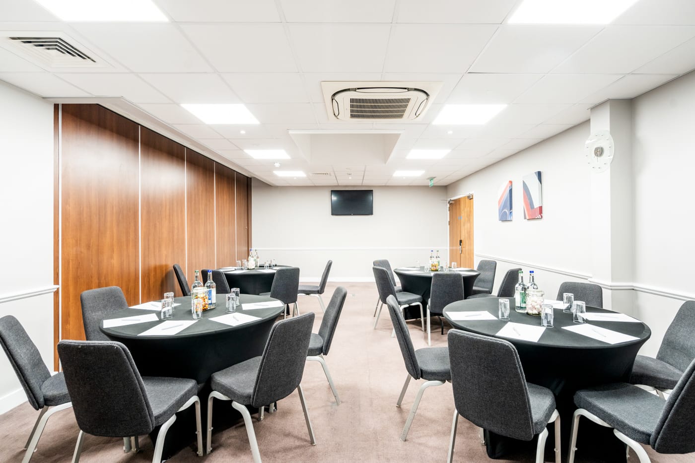 Photo of Holiday Inn London Luton Airport, Meeting Room 2