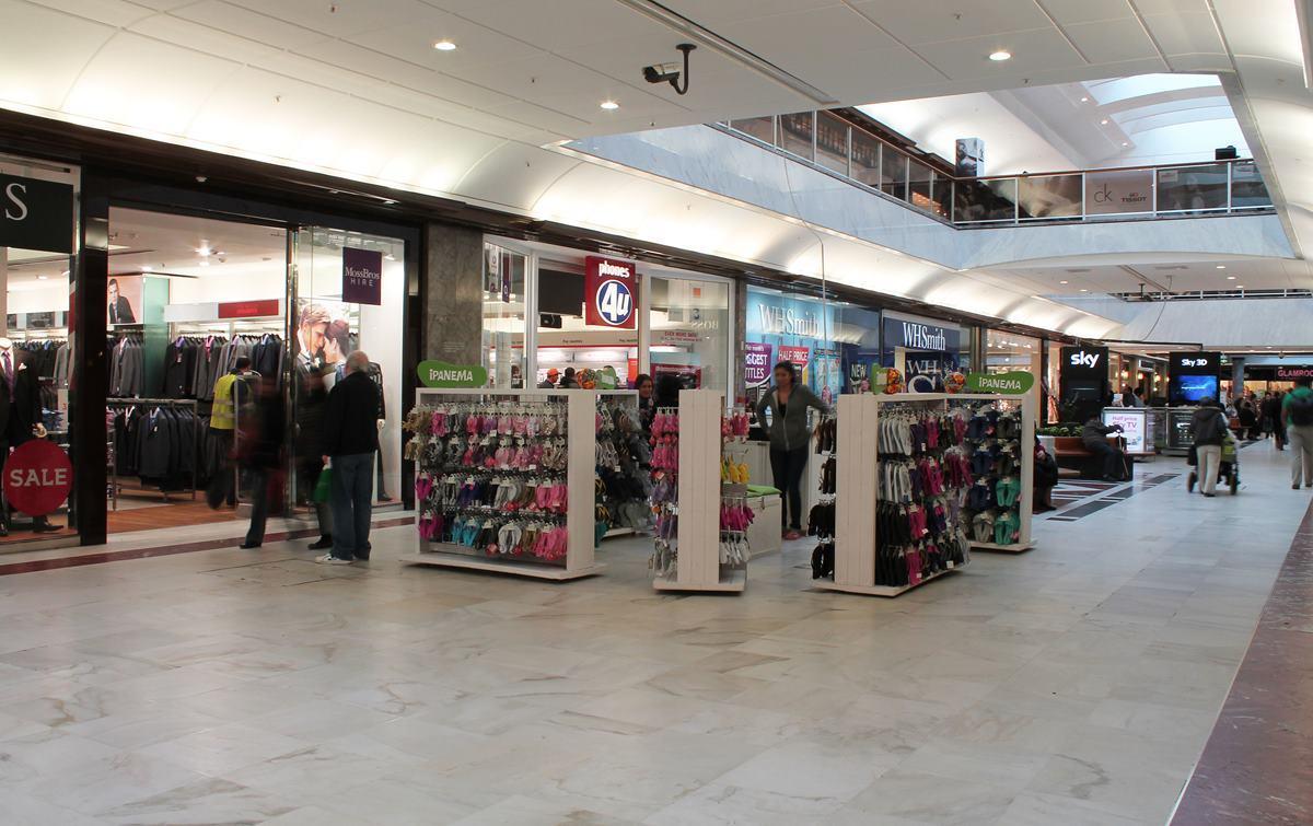 Brent Cross Shopping Centre, Promotional Space West Mall 2 photo #3