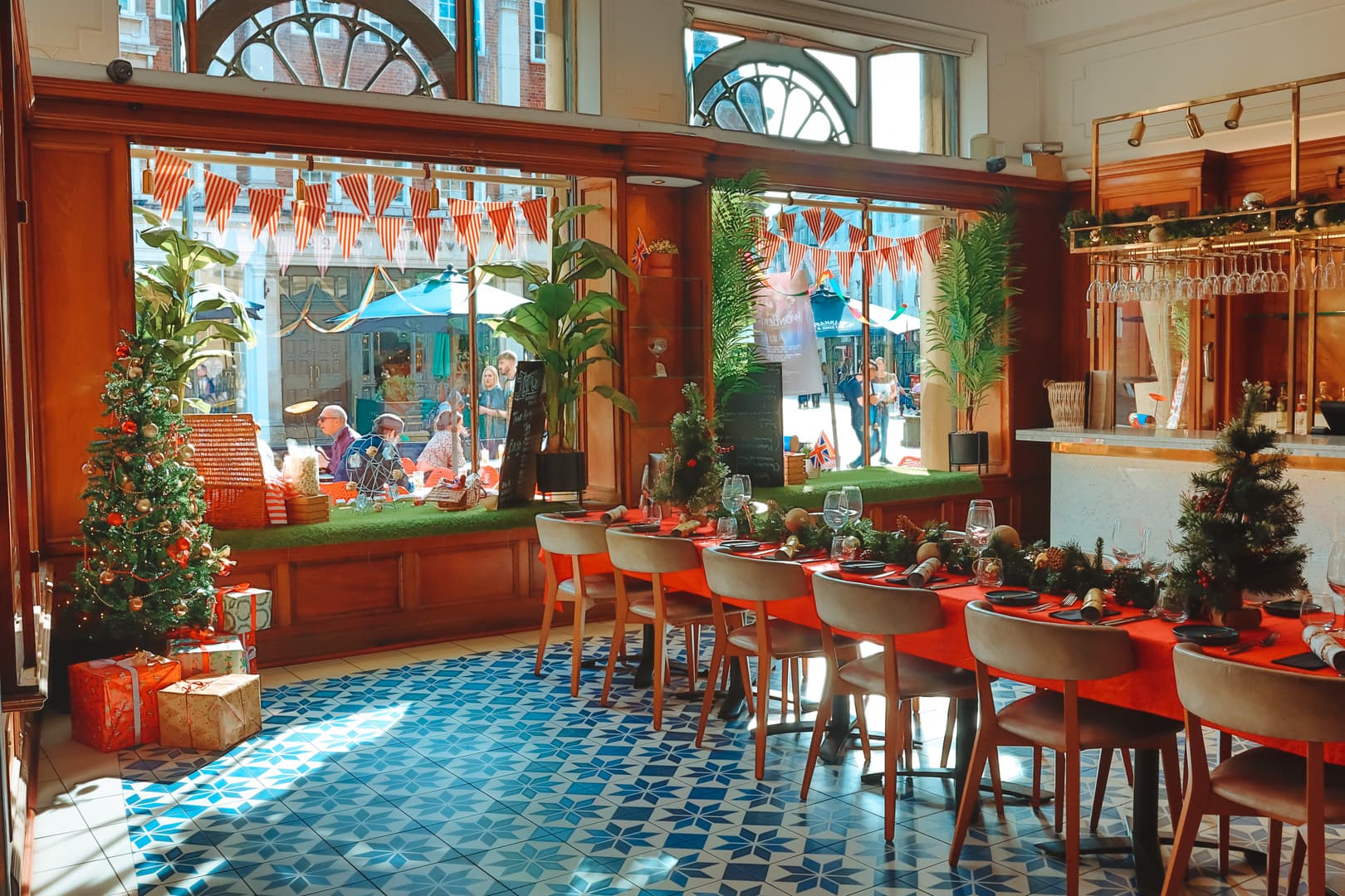 Impossible Tea Room, Impossible Wonderbar And Tea Room YORK photo #2