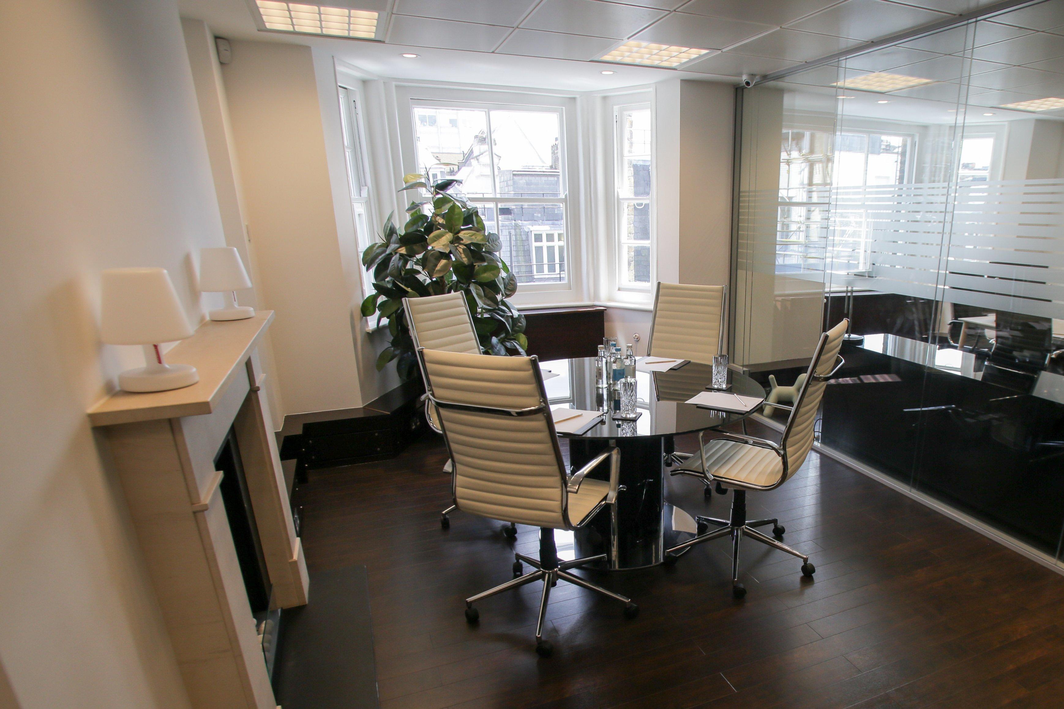 W1 Workspace, Piccadilly Meeting Room photo #3