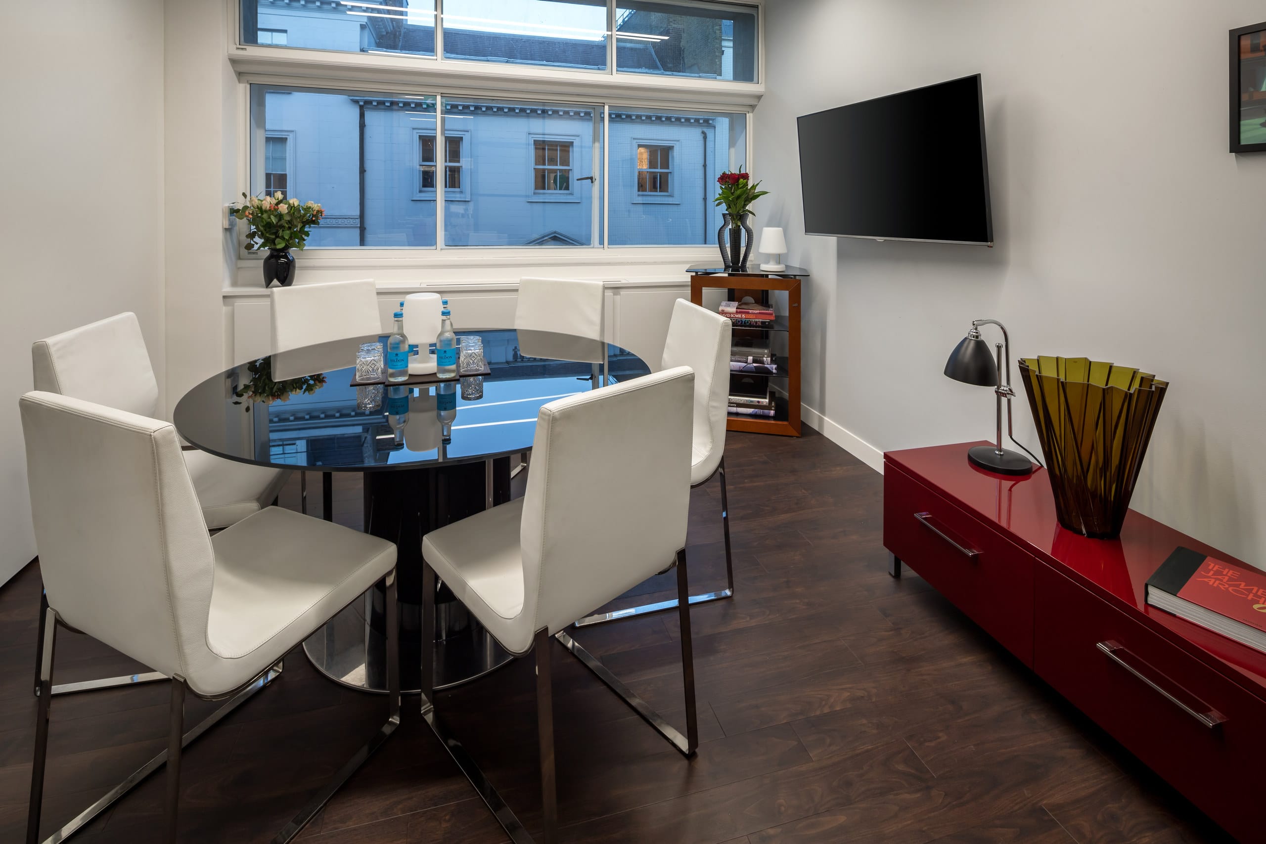 Photo of W1 Workspace, The St James's Room