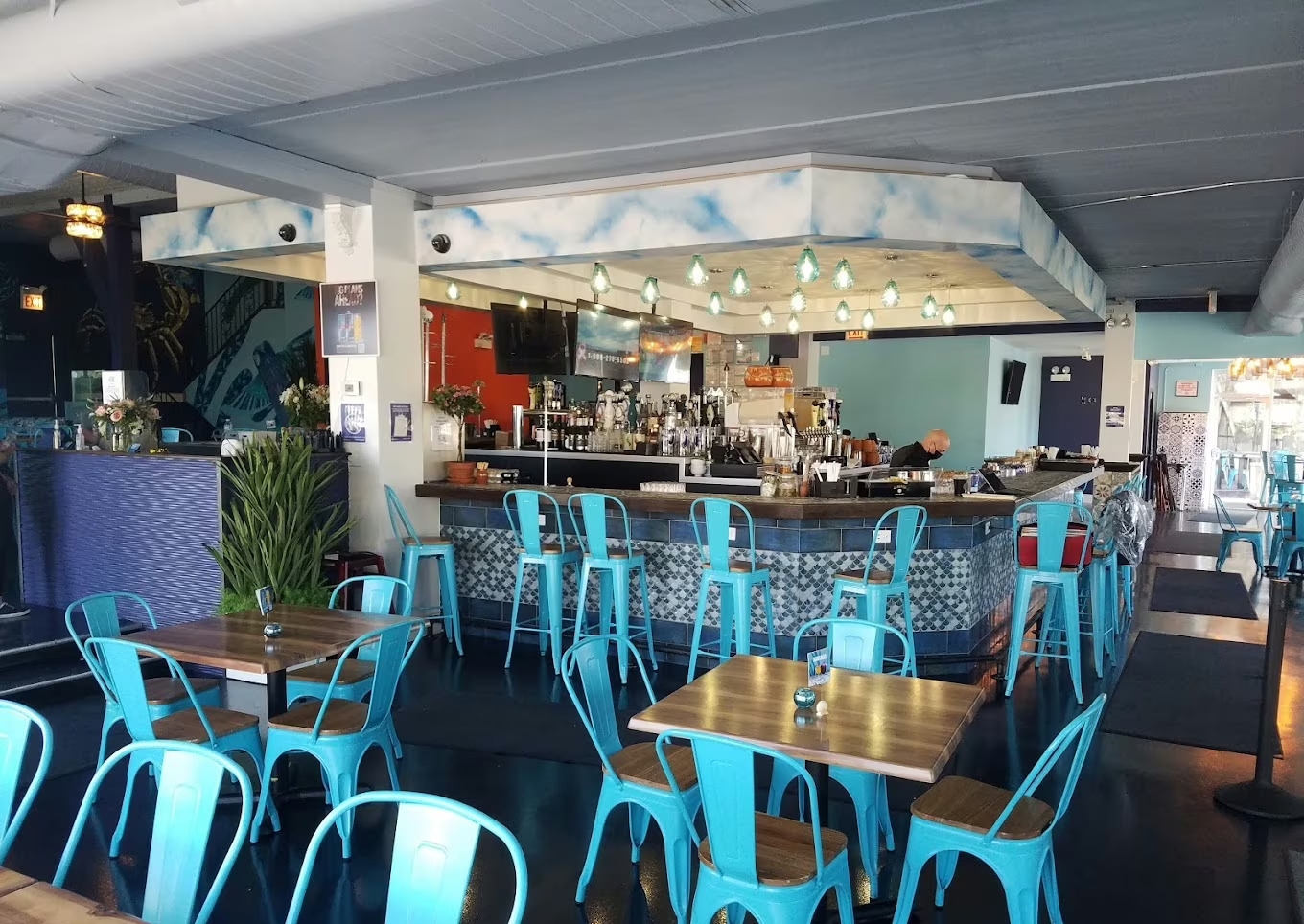 Photo of Azul, Front Room