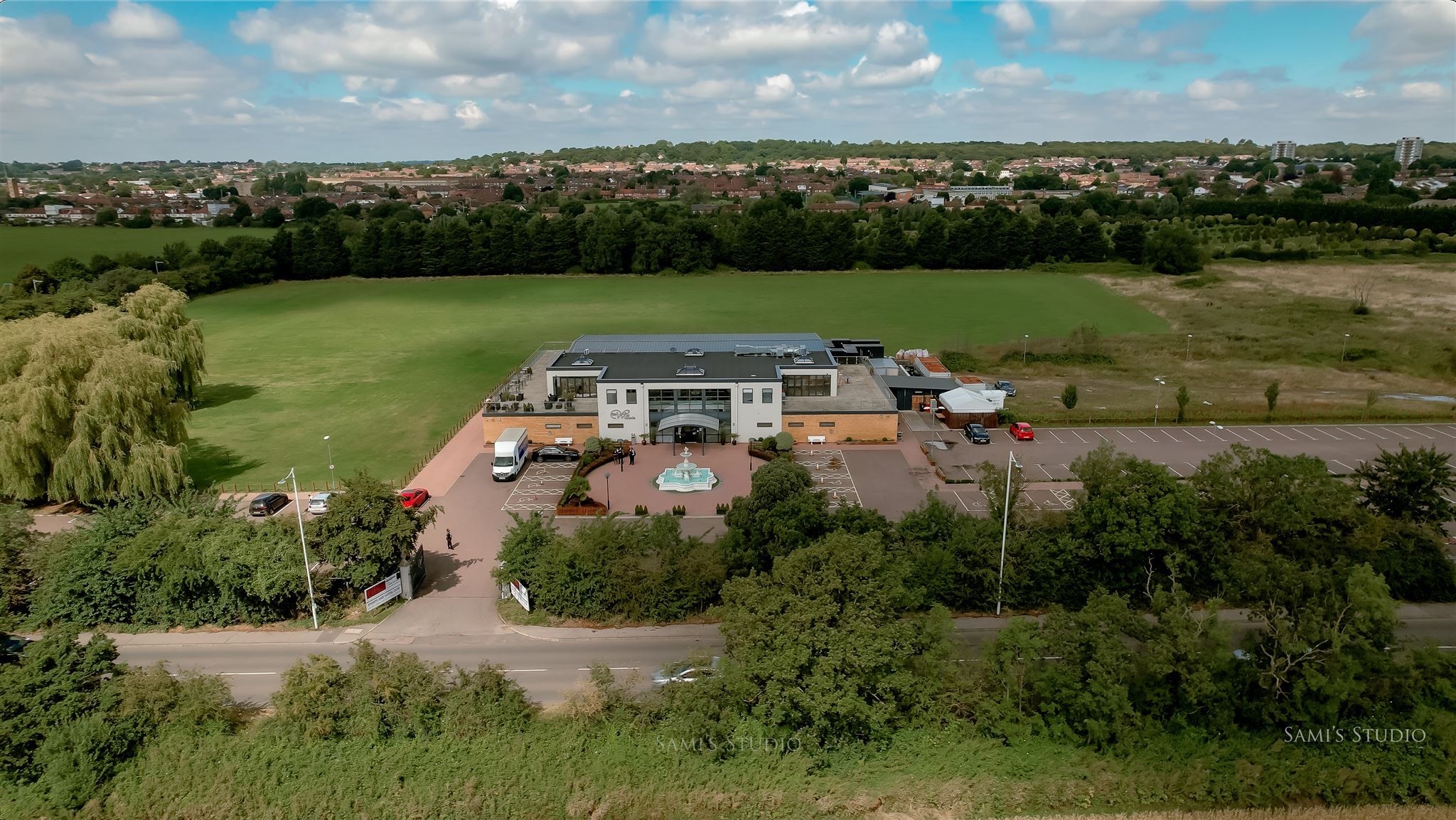 Photo of The Willows, The Grounds