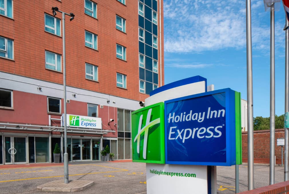 Photo of Holiday Inn Express Limehouse, Boardroom