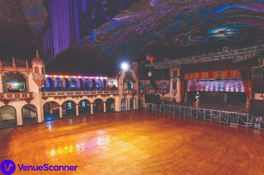 Aragon Ballroom, Mezzanine photo #3