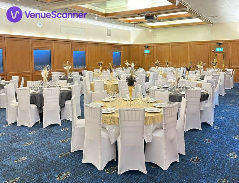 The Court Room, Wellington On The Thames photo #1