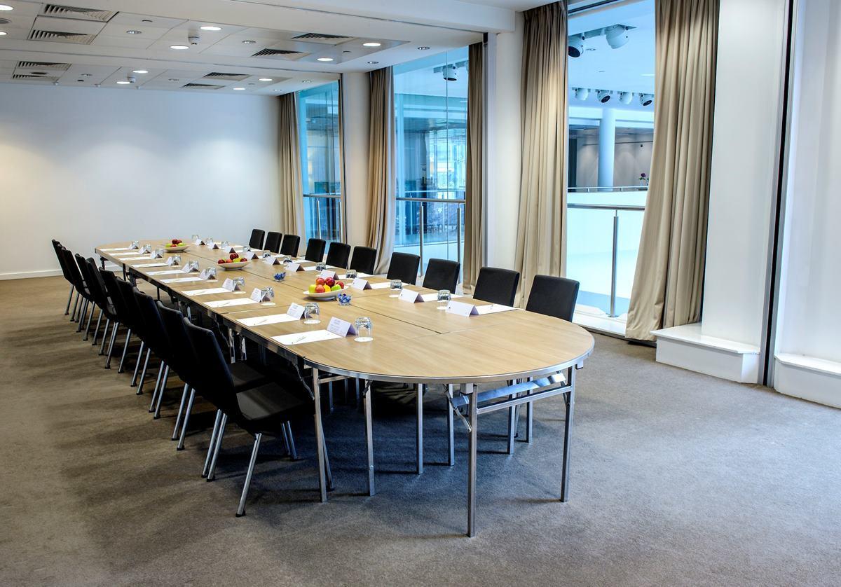 Meeting Rooms, DoubleTree By Hilton Manchester photo #1