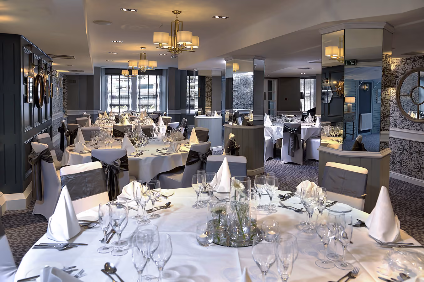 Cardoon Suite, Bruntsfield Hotel photo #1
