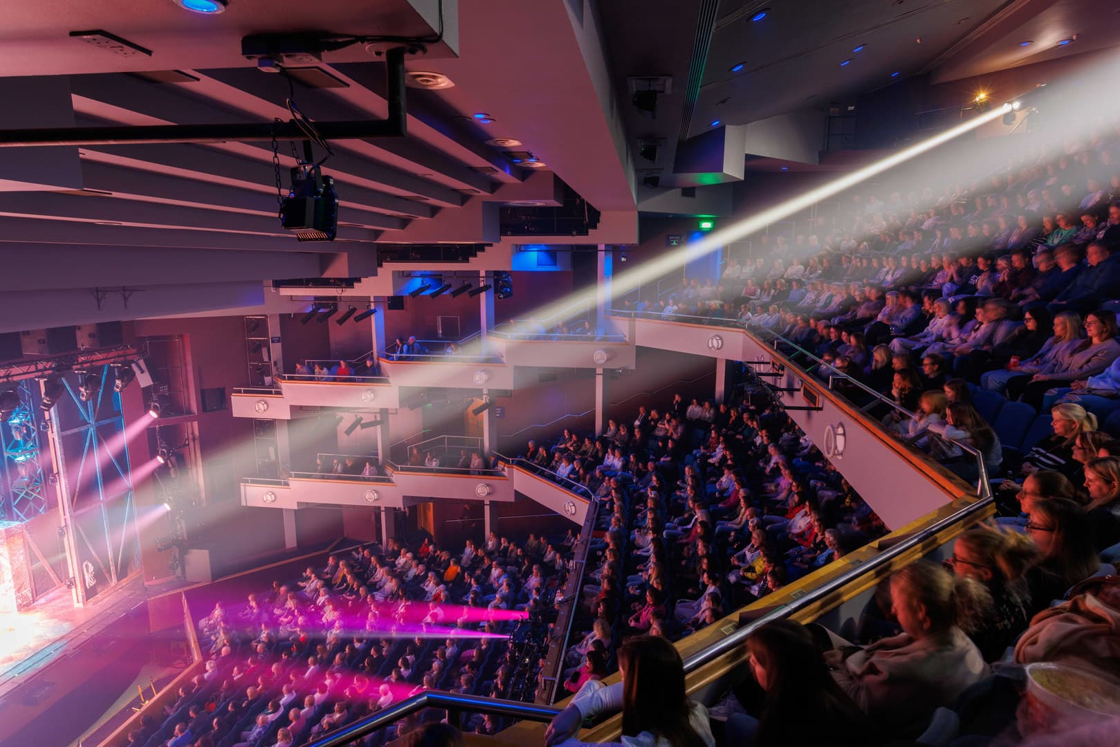 The New Victoria Theatre, The Ambassadors, Woking photo #13